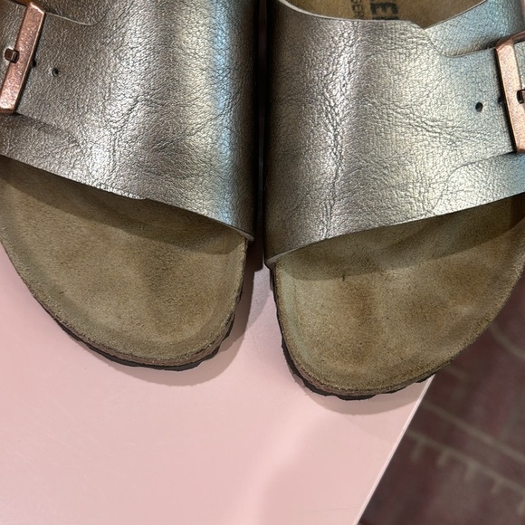 37 Birkenstock Slide Sandals Catalina Comfort Adjustable Strap Shiny Taupe Gold - Picture 4 of 7